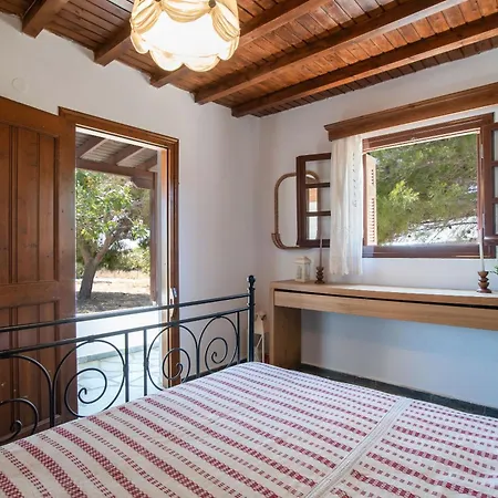 Black Сasa de vacaciones Moutsoúna